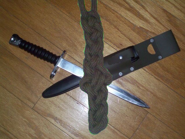 Celtic Dagger Paracord Necklace